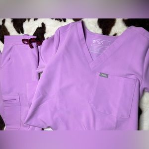 Figs scrub set